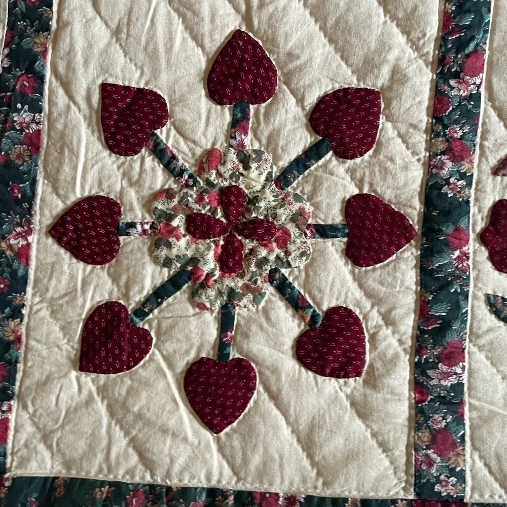 Vintage handmade quilt 64” x 88” Twin